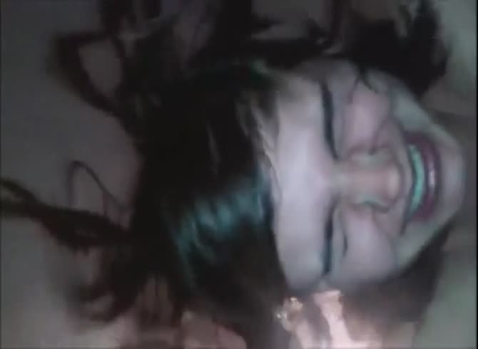 Video :Naughty teen grimacing while getting pounded